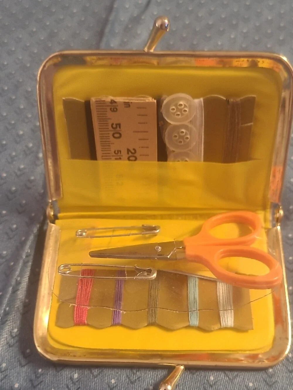 Vintage Style Gold-Tone Sewing Kit Coin Purse with Yellow Interior